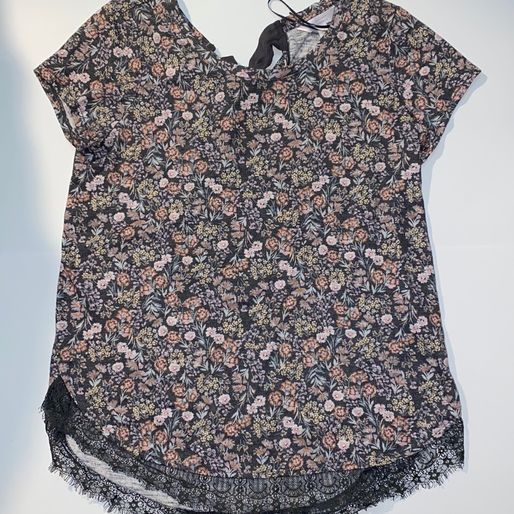 Grey Floral Lace Trim Tee